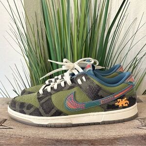 Nike Dunk Low Siempre Familia Sneakers